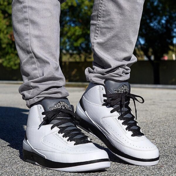 Air Jordan 2 Retro Wing It