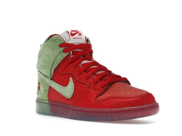 Nike SB Dunk High Strawberry Cough (Regular Box)