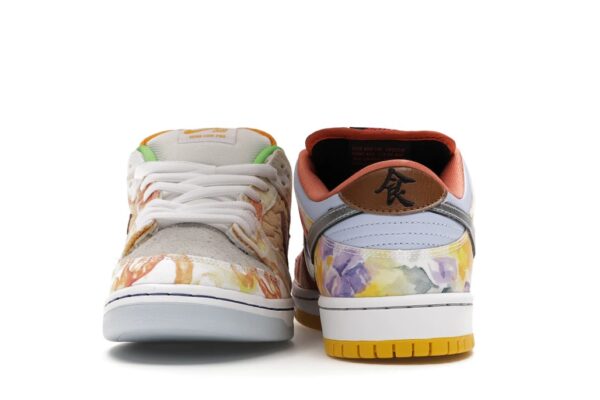 Nike SB Dunk Low Street Hawker (2021)