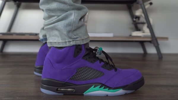 Jordan 5 Retro Alternate Grape