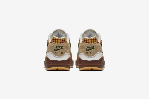 Laika x Air Max Susan 'Missing Link'