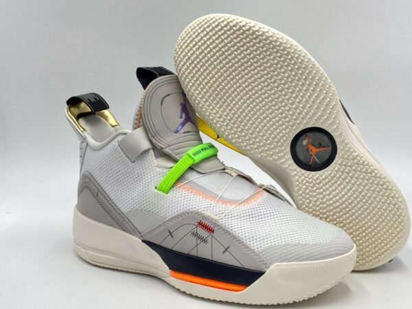 Air Jordan 33 Vast Grey