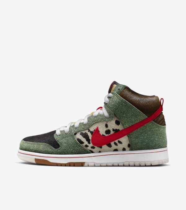 Nike SB Dunk High Dog Walker